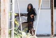 Τι ισχυρίστηκε η γυναίκα που έθαψε την μητέρα της στην αυλή στον Μαραθώνα - Η παραδοχή