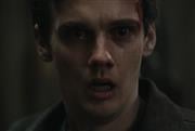Στην ταινία «Evil Dead Burn» ξεδιπλώνεται η πιο άγρια και τρομακτική περιπέτεια του franchise μέχρι σήμερα