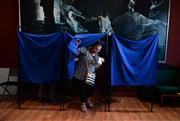 Οι αστάθμητοι παράγοντες που ανησυχούν την κυβέρνηση: Τα ανοιχτά μέτωπα στο δρόμο προς τις κάλπες