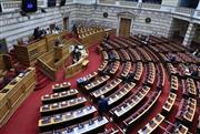 «Συναγερμός» στα κομματικά επιτελεία για τα δημοσκοπικά ευρήματα: Η χαλαρή ψήφος, το υψηλό ποσοστό αναποφάσιστων και οι απαισιόδοξοι