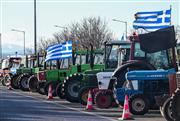 «Λύσεις ή γενικός αποκλεισμός»: Στο Μαξίμου την Τρίτη οι αγρότες με διπλή αντιπροσωπεία - Χαλαρώνουν τα μπλόκα, τι θα ζητήσουν