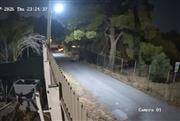 Βίντεο ντοκουμέντο: Η στιγμή που 50χρονος βάζει φωτιά στην Άνοιξη και αποχωρεί ατάραχος - Τον «έπιασαν» οι κάμερες