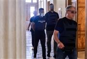 Δολοφονία στη Σύρο: «Βουνό» τα αναπάντητα ερωτήματα - Η νέα αναπαράσταση και οι απολογίες