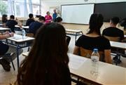 Πανελλήνιες 2026: Τα θέματα που έπεσαν σε Αρχαία, Μαθηματικά και Βιολογία