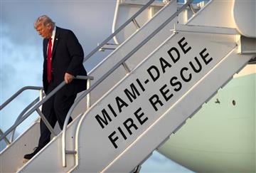 article square background image