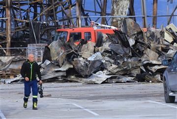 article square background image