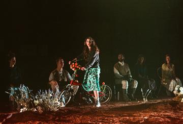 article square background image