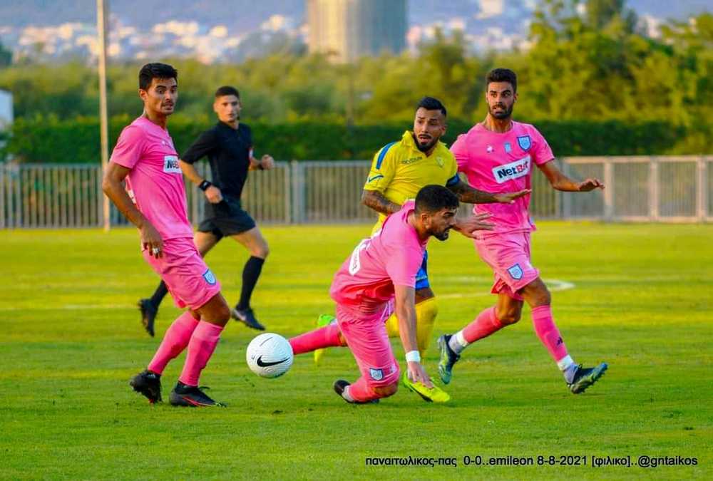 Κώστας Τσοπλάκος Κώστας Τσοπλάκος