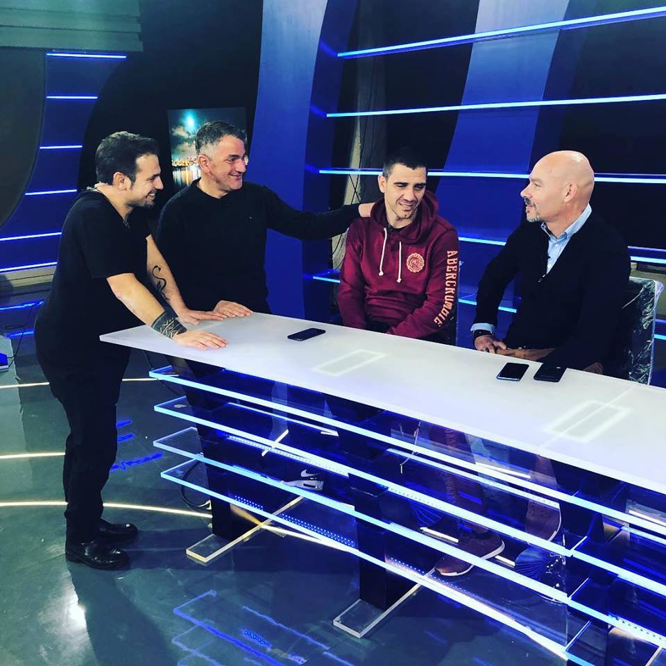 demis2.jpg demis2.jpg