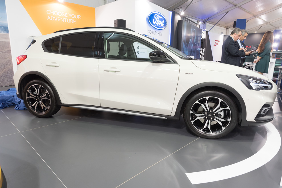 ford_focus_active_4.jpg Ford,