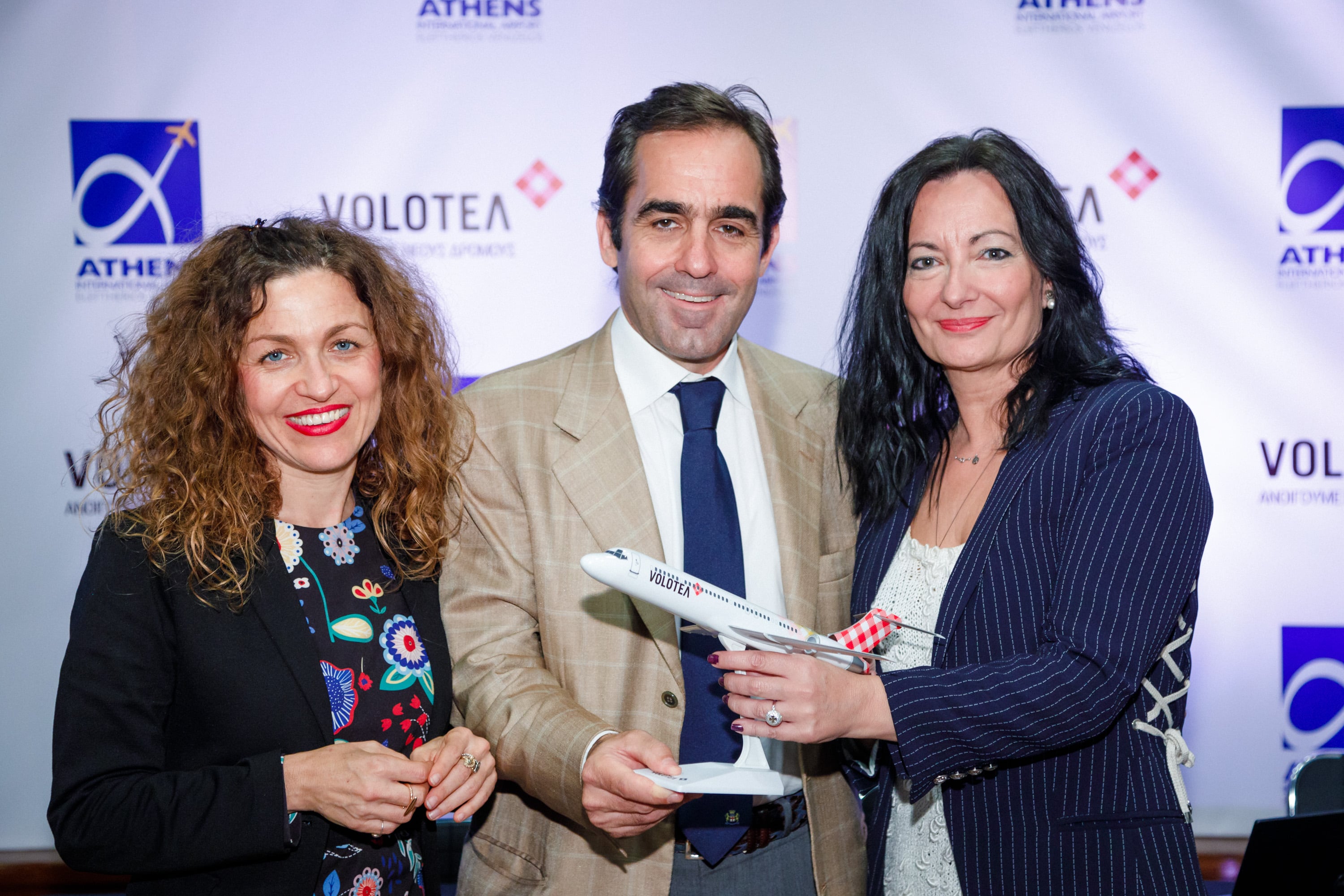 volotealalaounis1.jpg volotealalaounis1.jpg