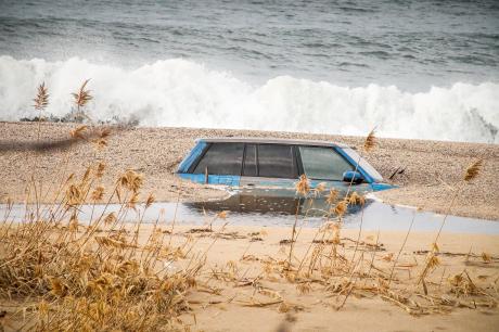 ammos2.jpg Αμάξι στην άμμο