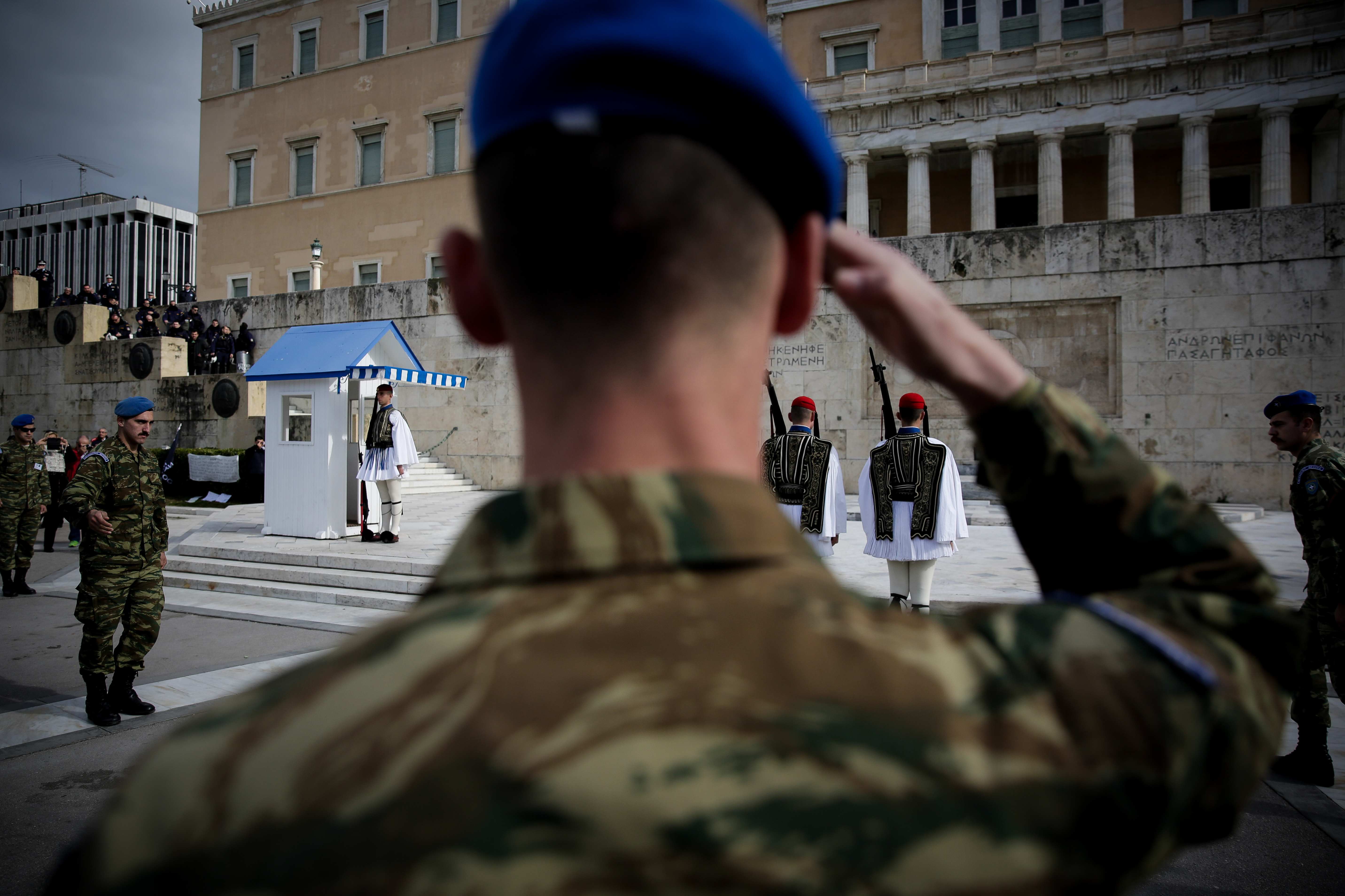 fantaroi.jpg Εύζωνες