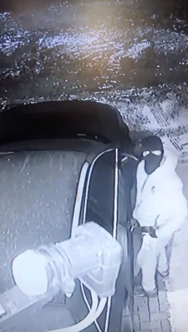 camera-asfaleias3.jpg camera-asfaleias3.jpg