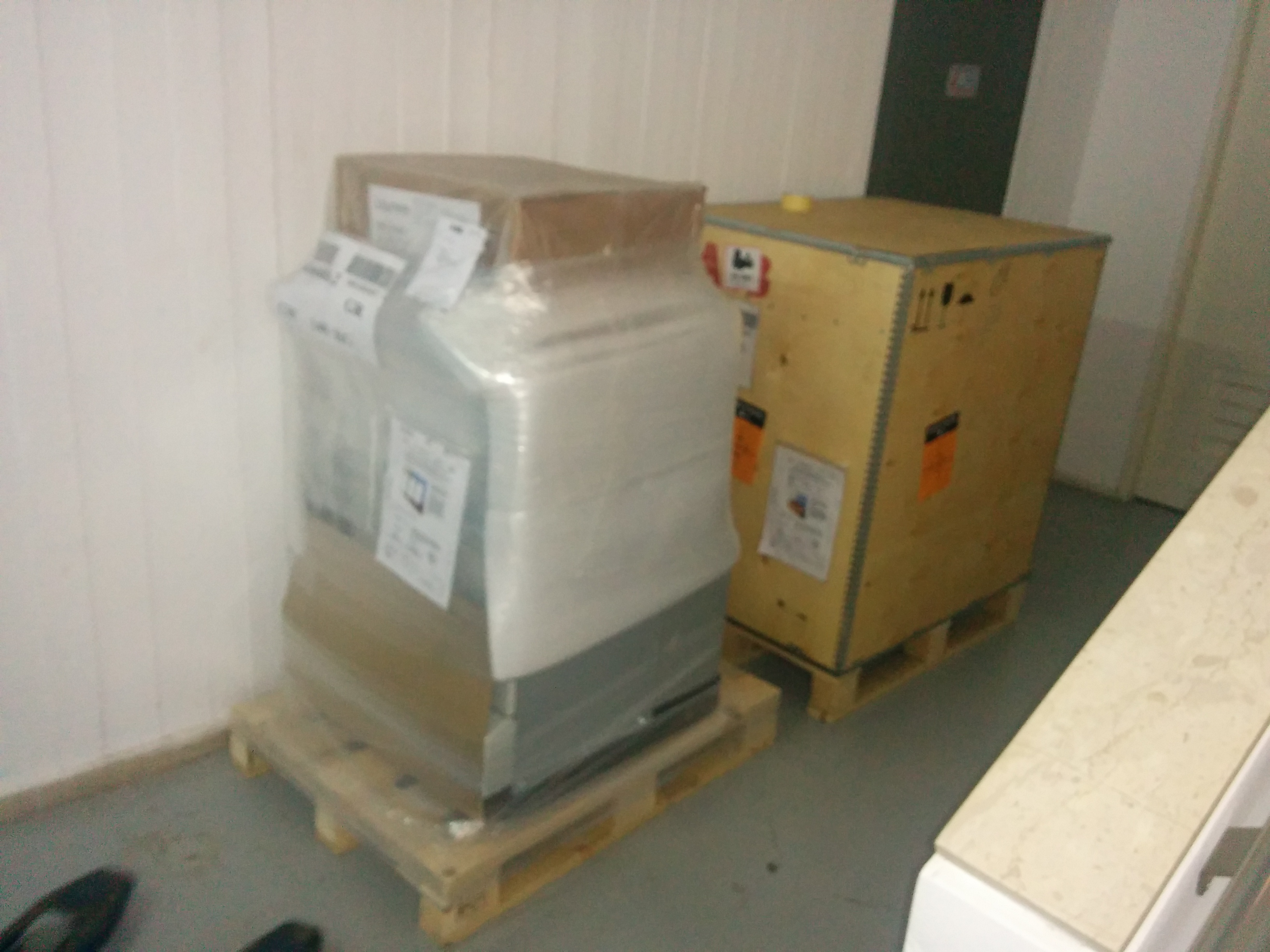 robot-hrakleio-2.jpg robot-hrakleio-2.jpg