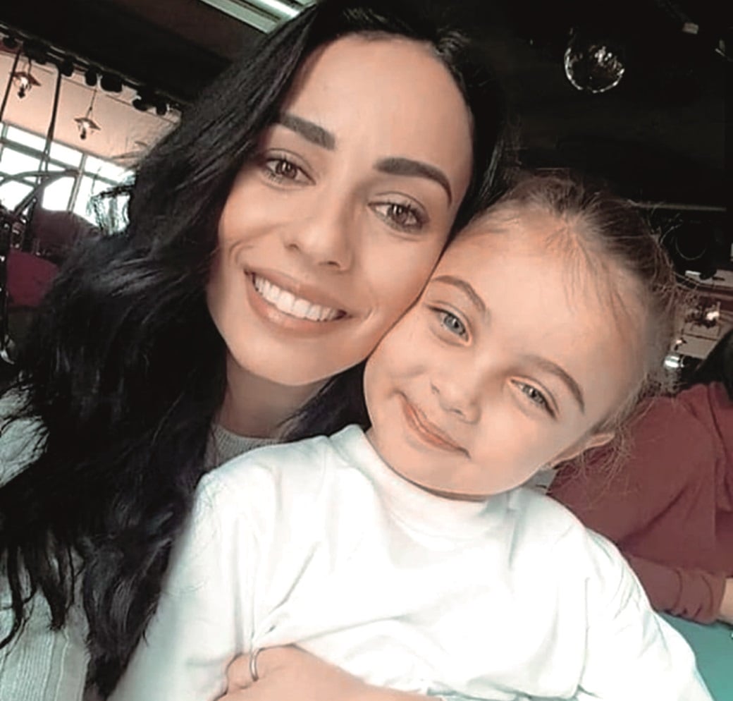 Τζιουλιάνα Κλεάνθους, η μικρή Λήδα του «Τατουάζ» Τζιουλιάνα Κλεάνθους, η μικρή Λήδα του «Τατουάζ»