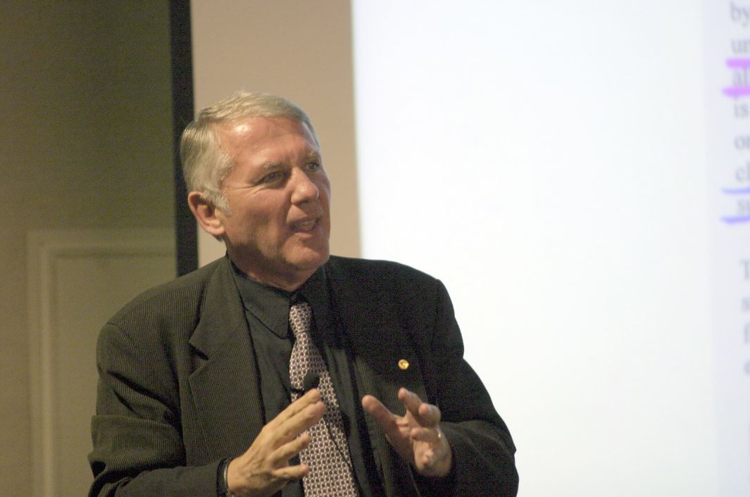 Δημήτρης Νανόπουλος