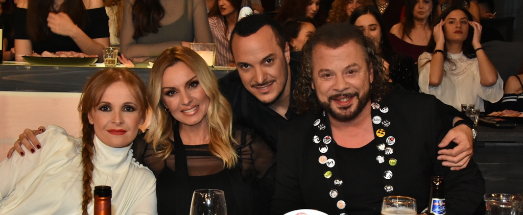 Στην υγεία μας ρε παιδιά Στην υγεία μας ρε παιδιά