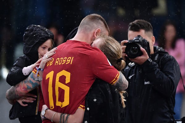 de_rossi-6.jpg de_rossi-6.jpg