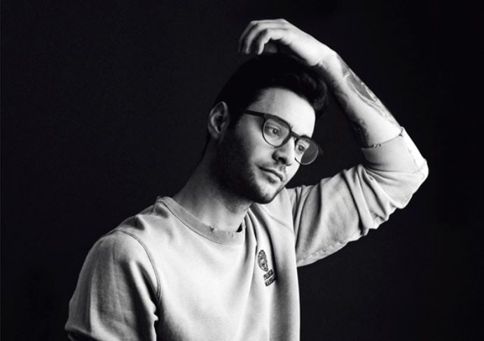 Ίαν Στρατής (People magazine) Ίαν Στρατής