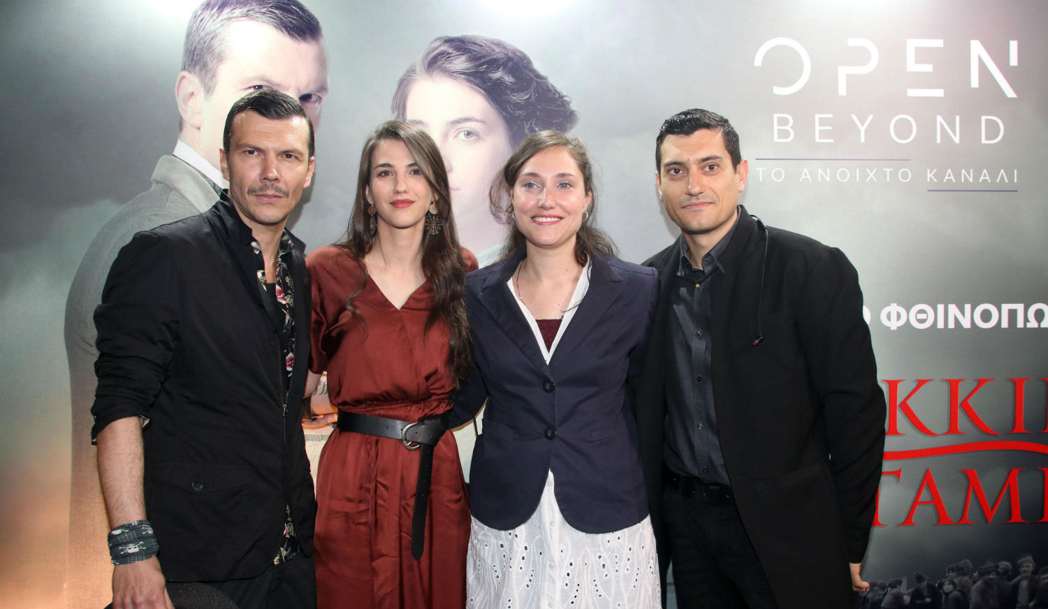 to_kokkino_potami.jpg to_kokkino_potami.jpg