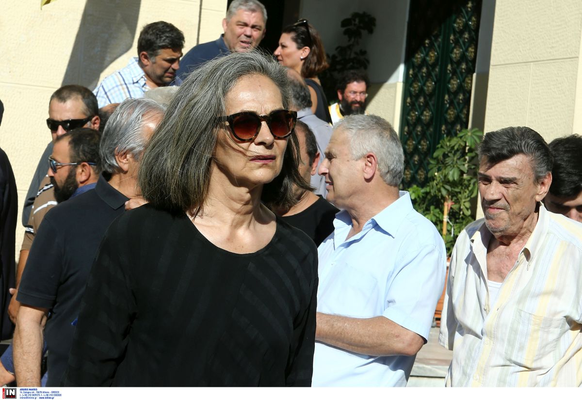 2158222.jpg 2158222.jpg