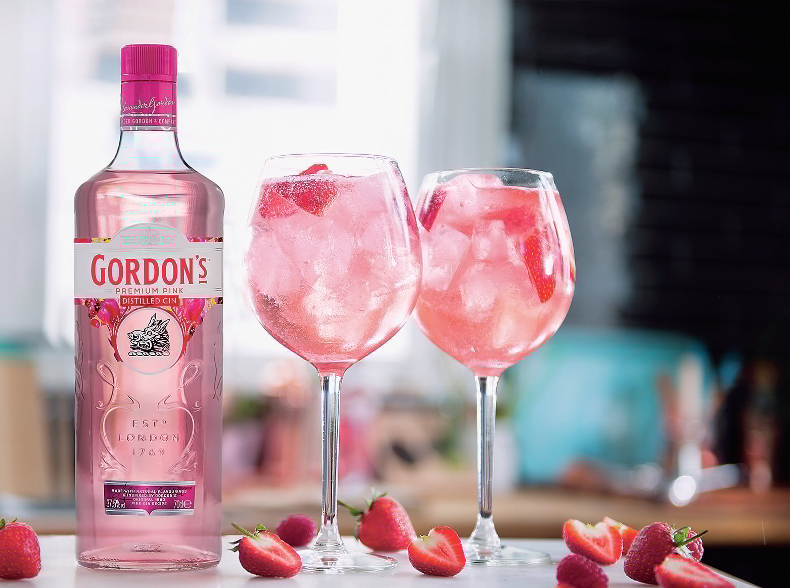 5510528_gordons_pink_tonic_export2.jpg 5510528_gordons_pink_tonic_export2.jpg