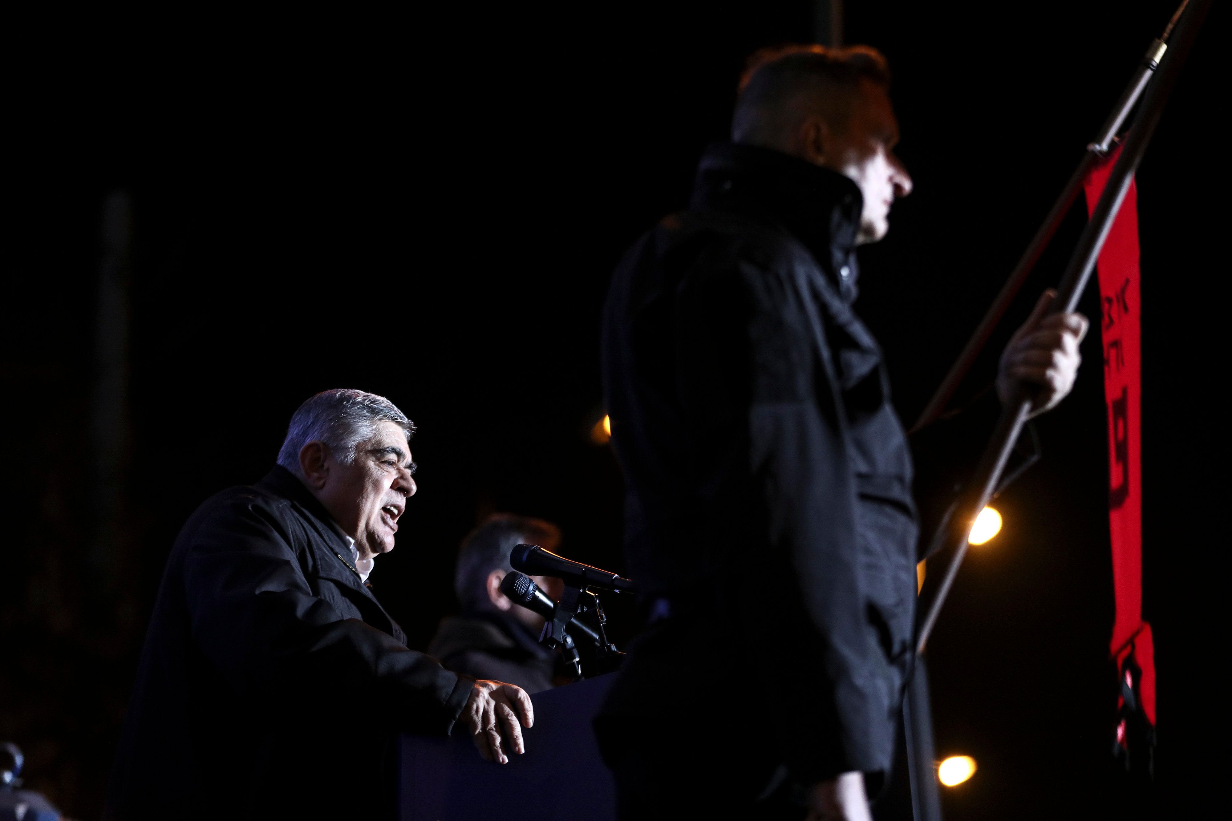 ap_19033700762423.jpg Η κατάρρευση της ΧΑ