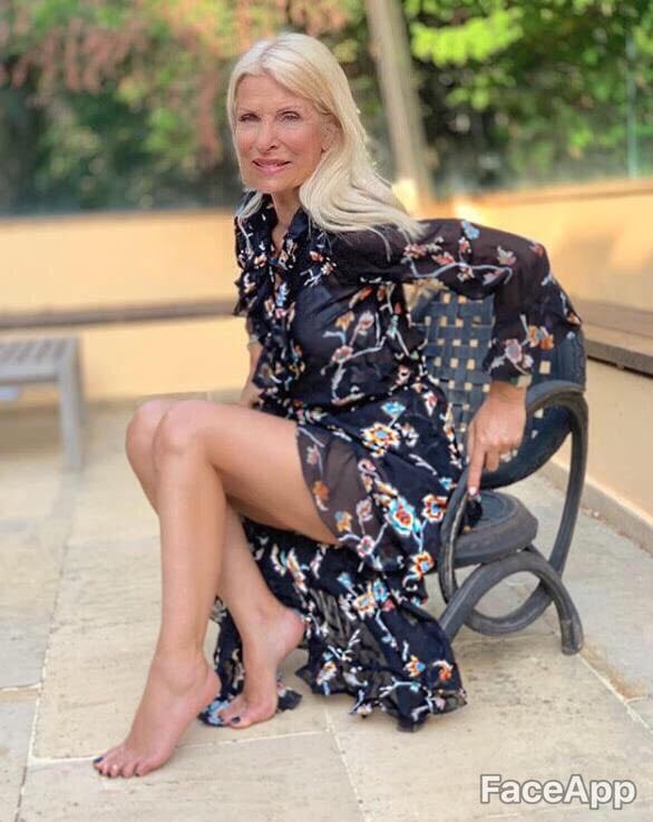 faceapp_-_menegaki.jpg FaceApp celebrities, Ελένη Μενεγάκη