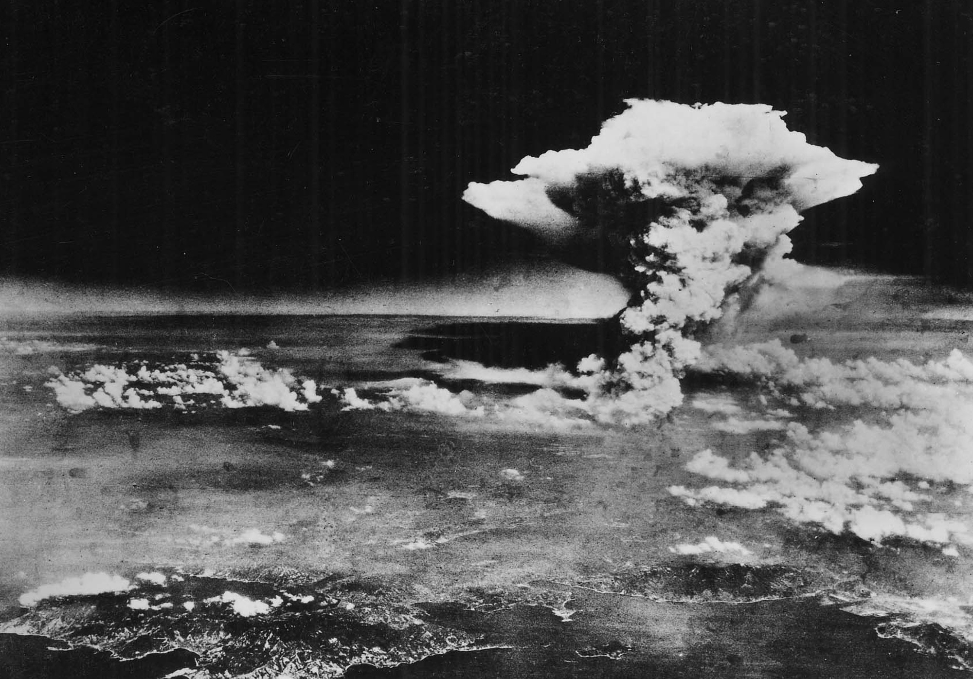 Πυροθύελλα στην Χιροσίμα μετά την ατομική βόμβα 1945