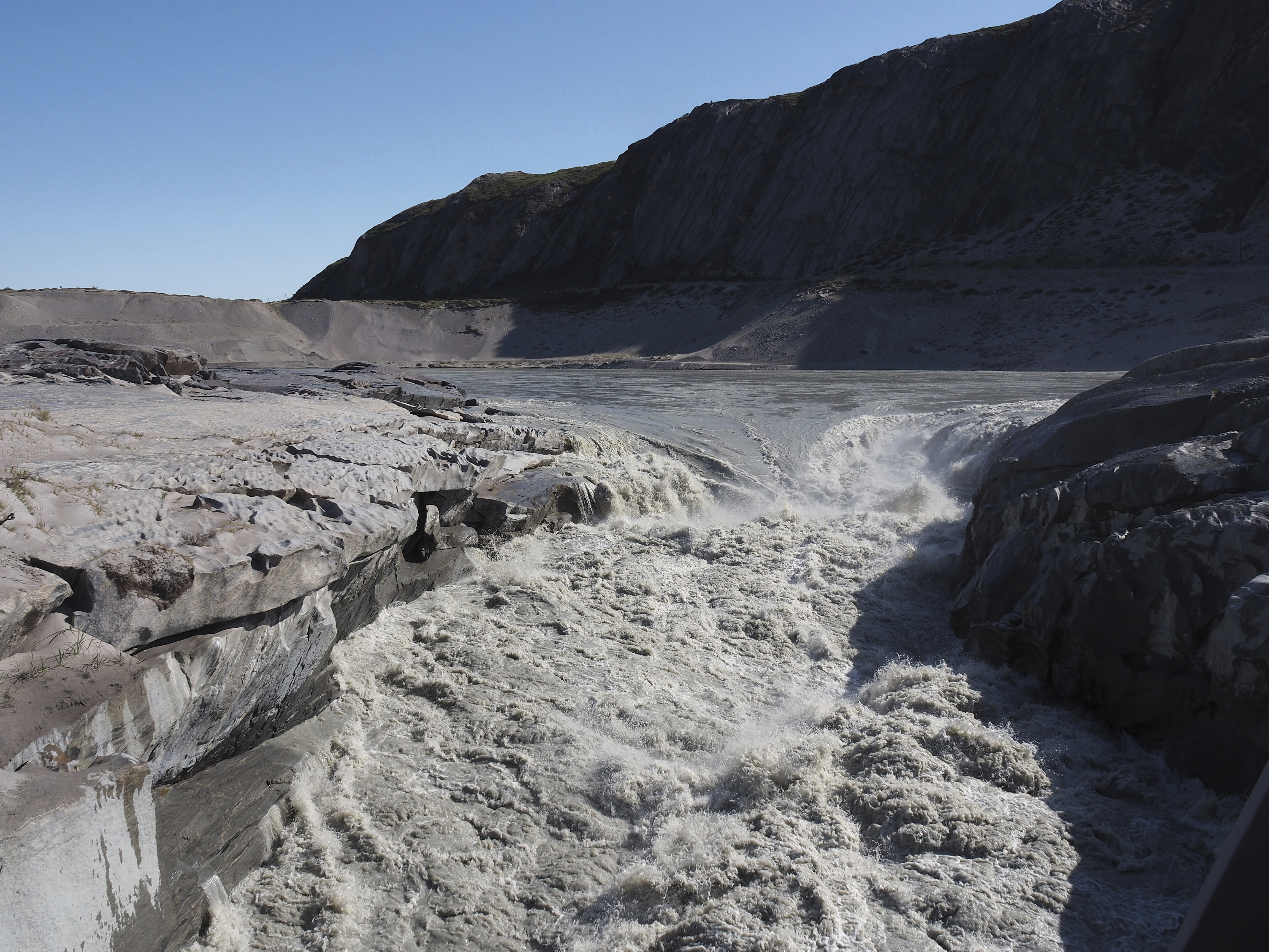 Οι πάγοι λιώνουν στη Γροιλανδία