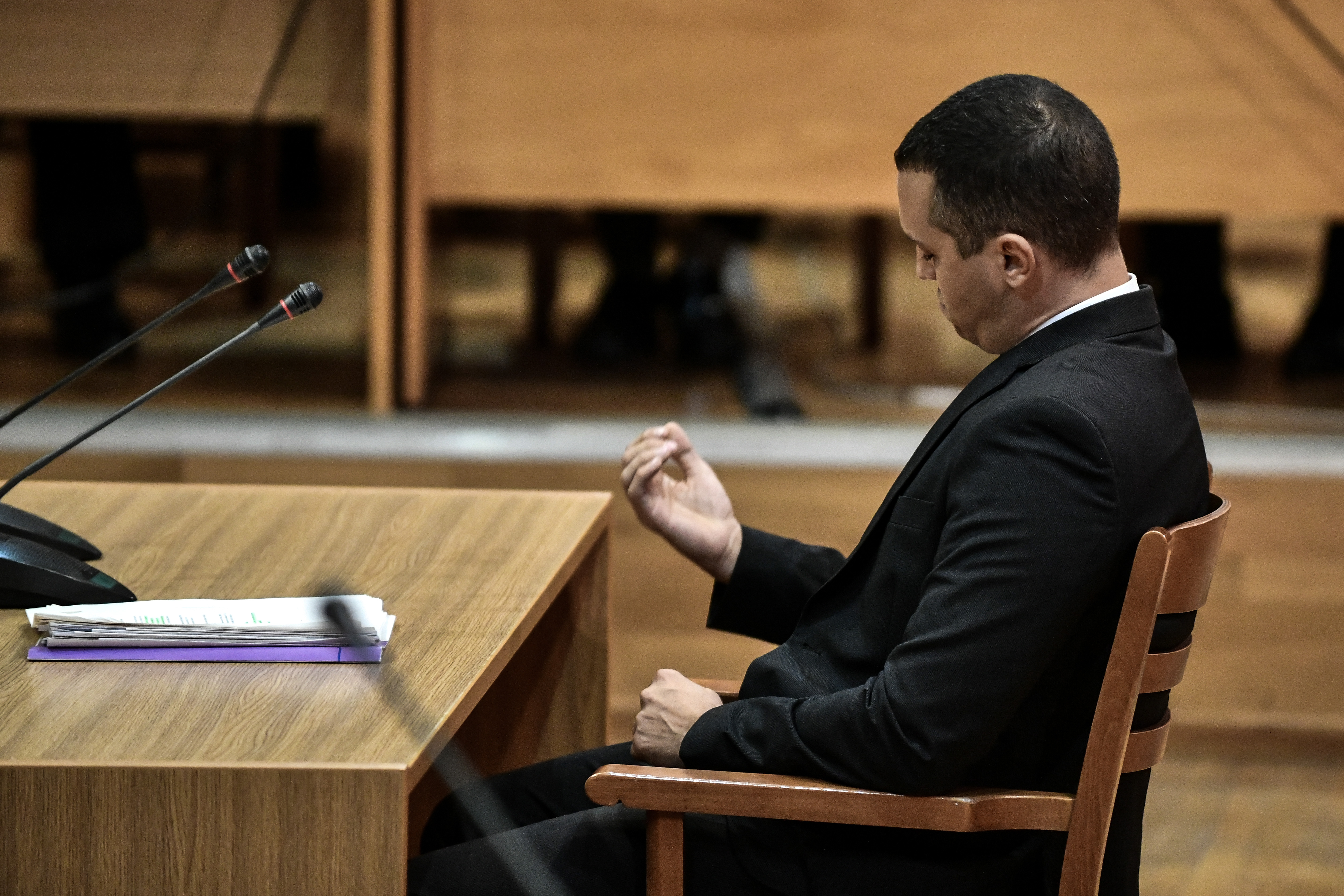 Ο Ηλίας Κασιδιάρης στη δίκη της ΧΑ