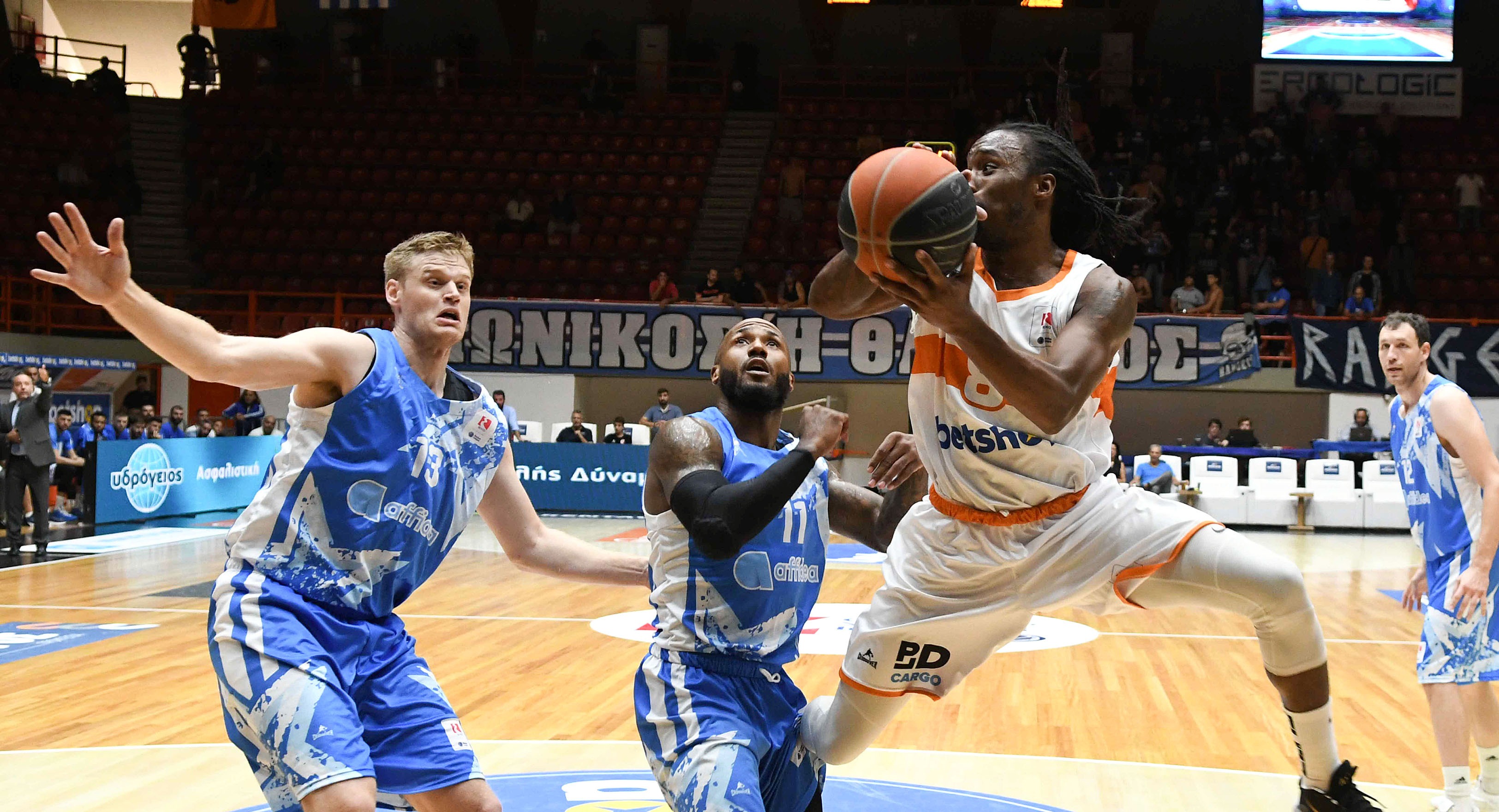 ioniko1.jpg ioniko1.jpg