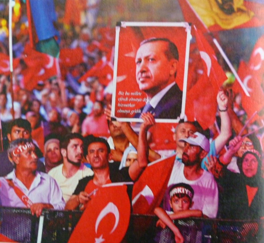 Πανηγυρισμοί των οπαδών του Ερντογάν(η τουρκική κοινωνία σε πόλωση, οι Κούρδοι επιχαίρουν)