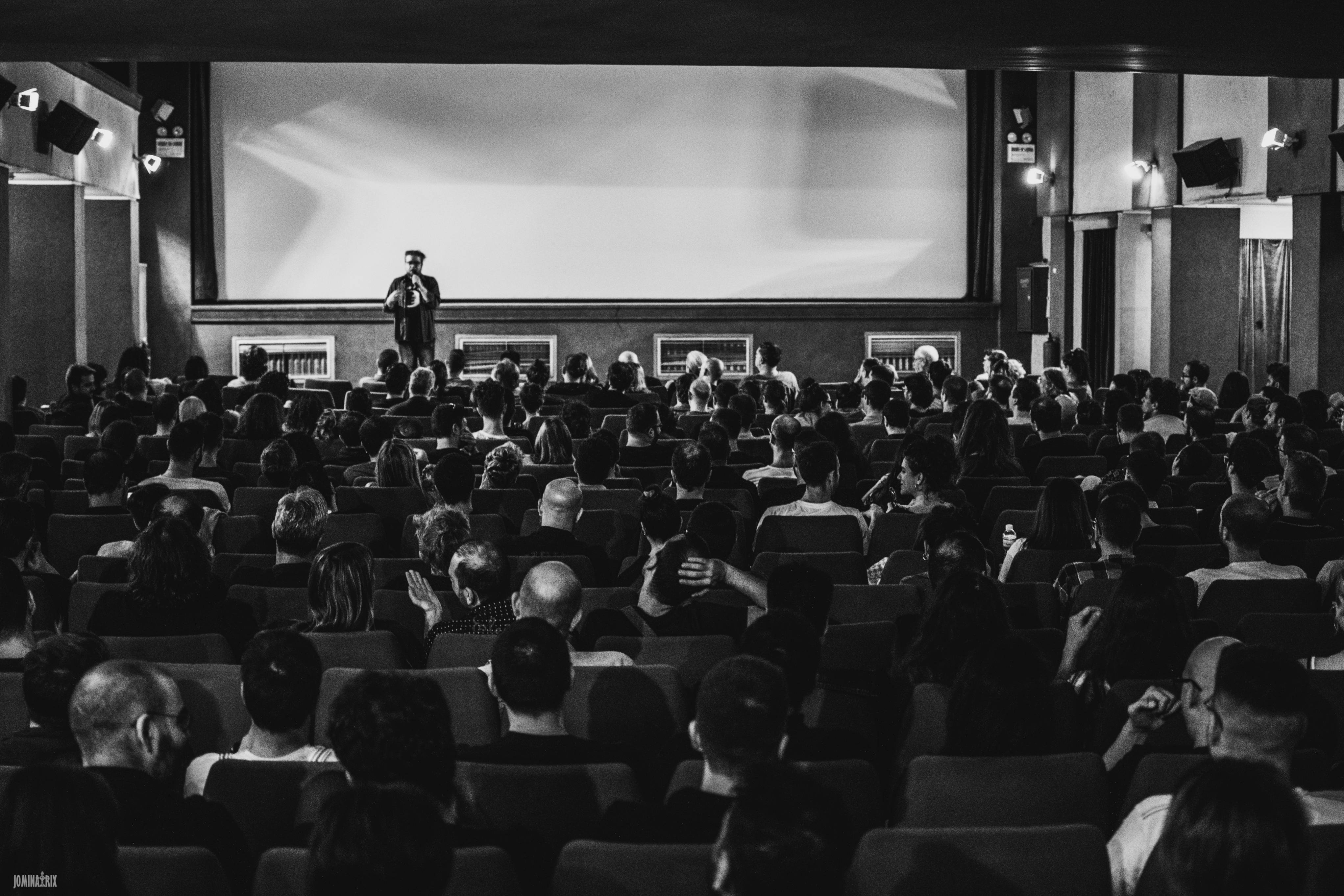 midnight_-_the_thing_15.jpg midnight_-_the_thing_15.jpg