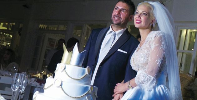 f1_gamos1.jpg f1_gamos1.jpg