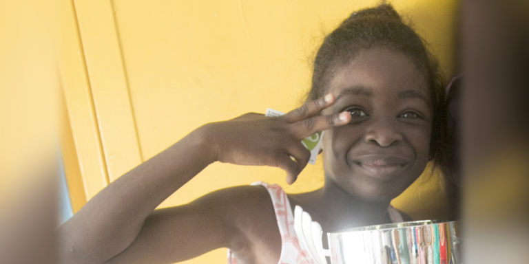 mikri-valentin_0_0.png mikri-valentin_0_0.png