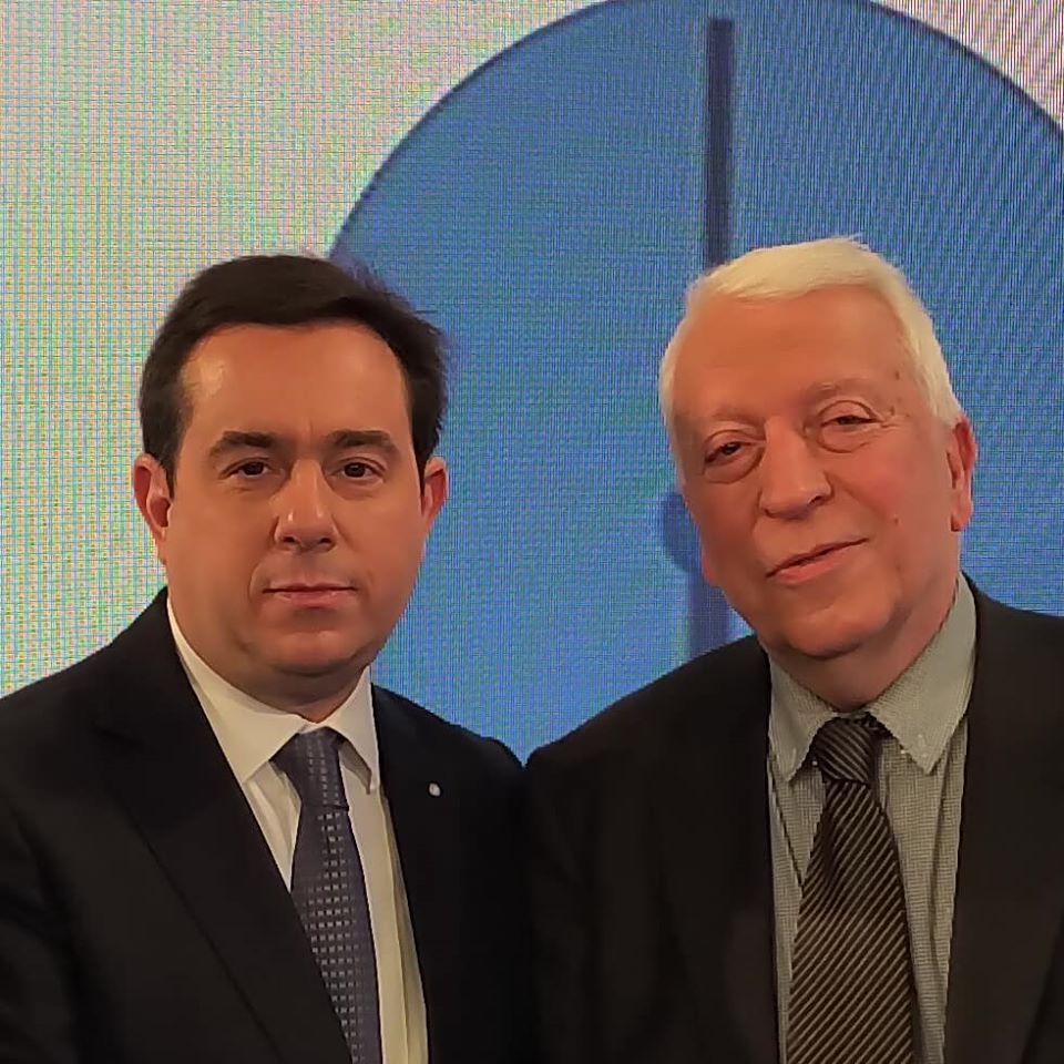 selfie.jpg selfie.jpg