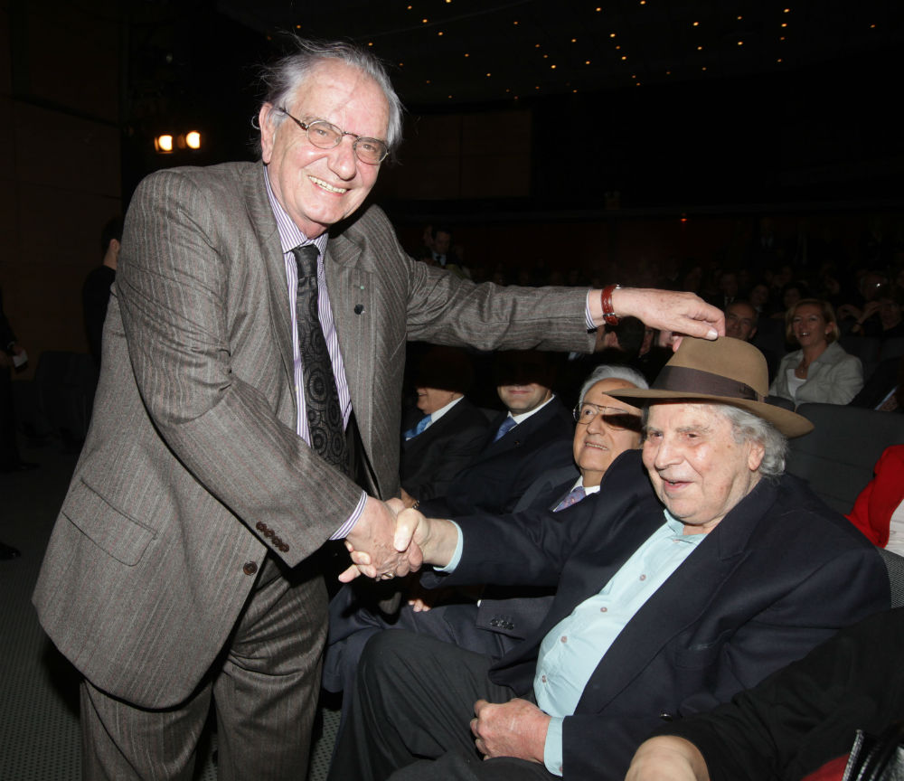 8930_vasilikos_theodorakis_142009.jpg 8930_vasilikos_theodorakis_142009.jpg