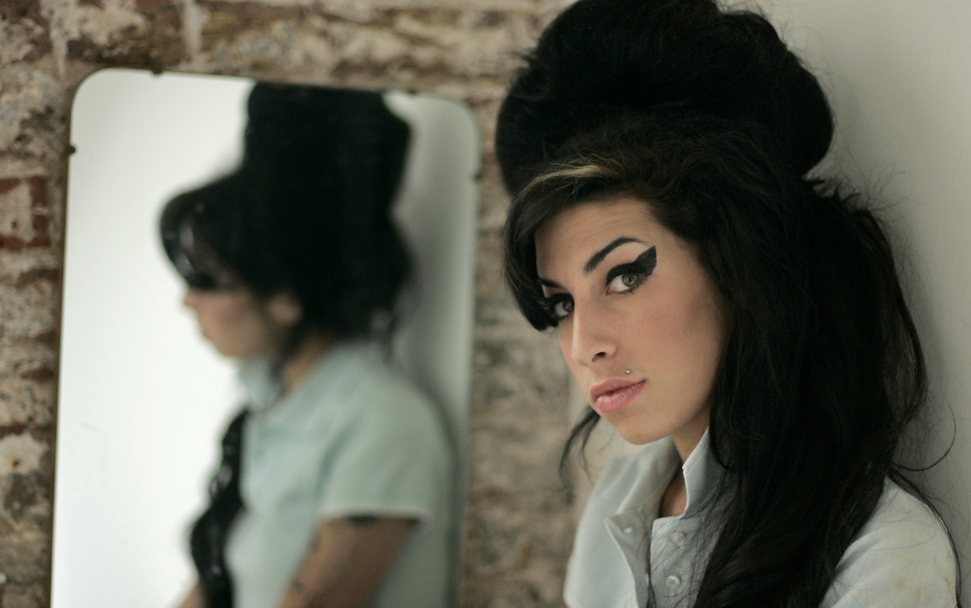 ap_070216038177.jpg Amy Winehouse