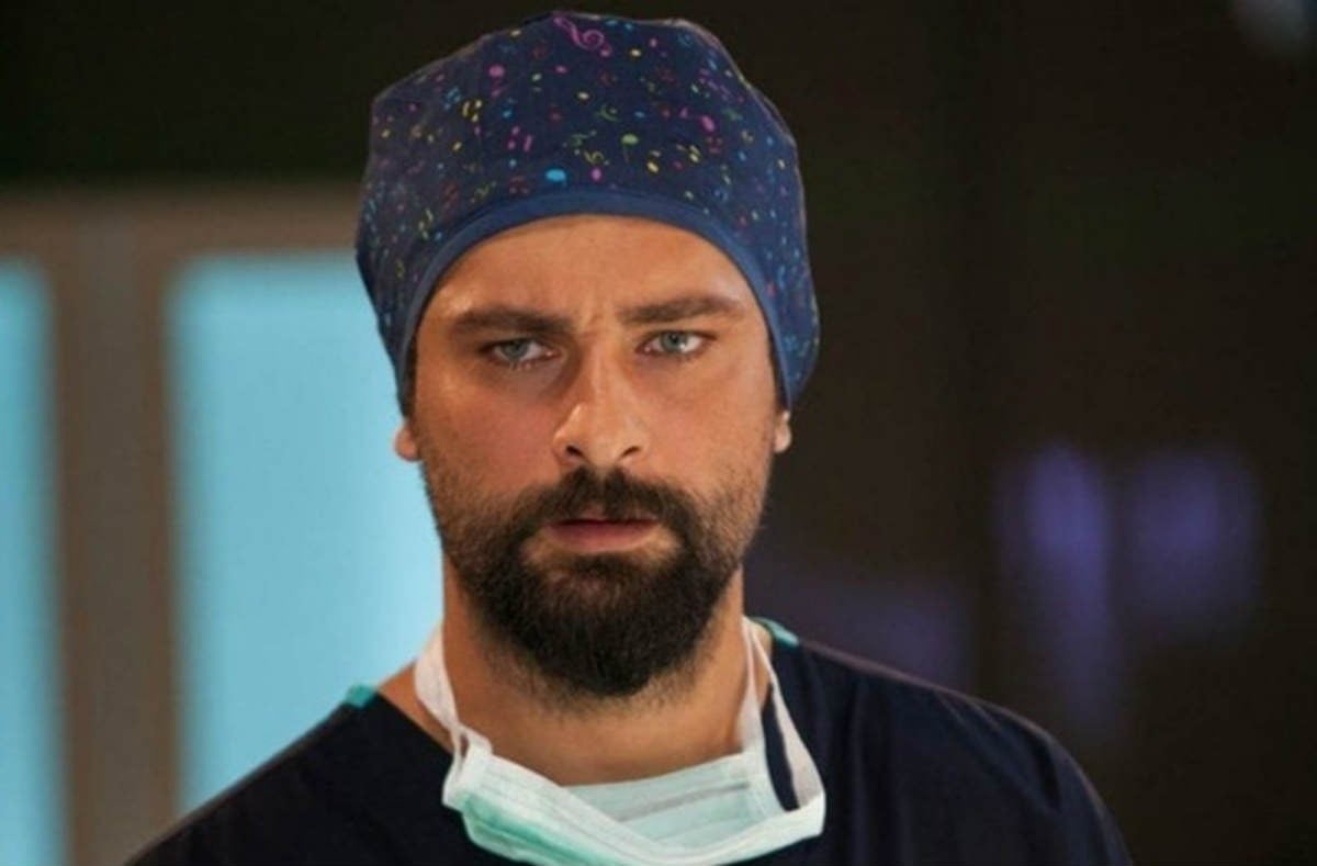 48d4ba_o_giatros.jpg 48d4ba_o_giatros.jpg