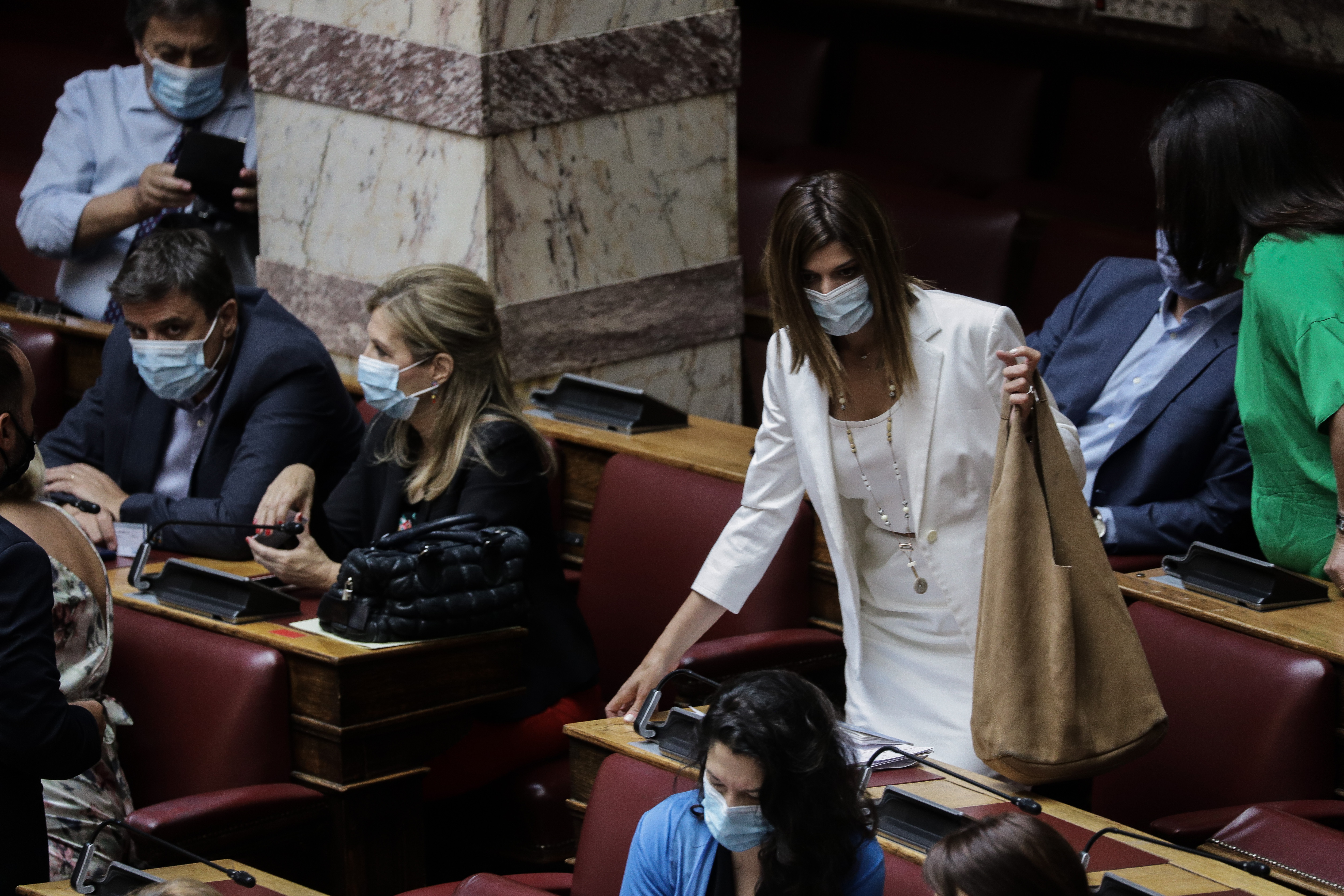 vouli4.jpg vouli4.jpg