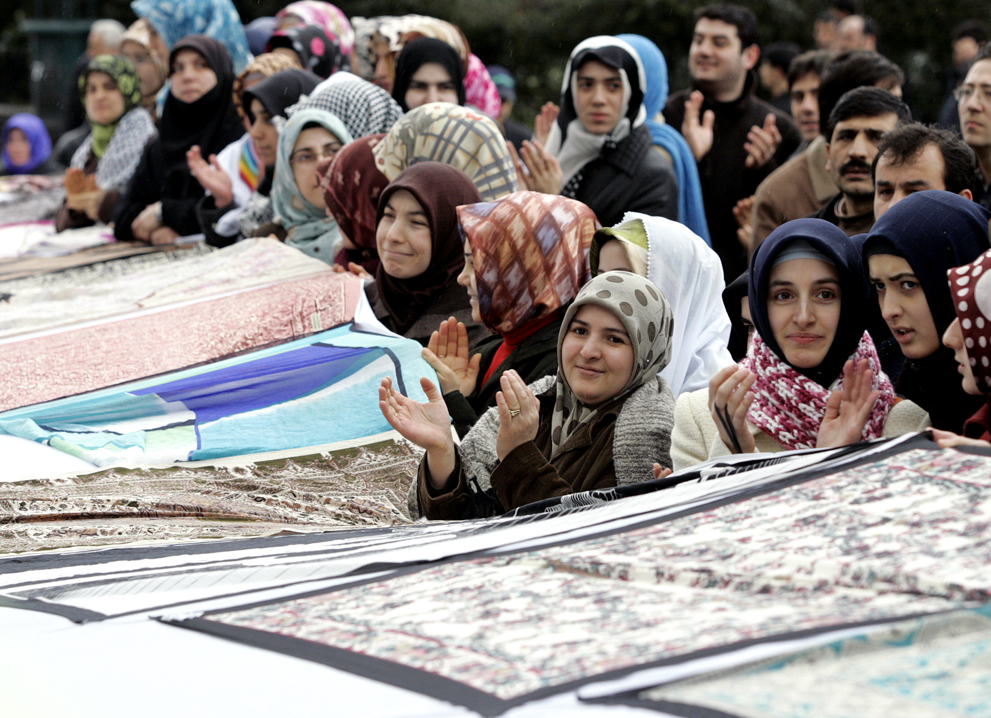 ap_050218019169.jpg ap_050218019169.jpg