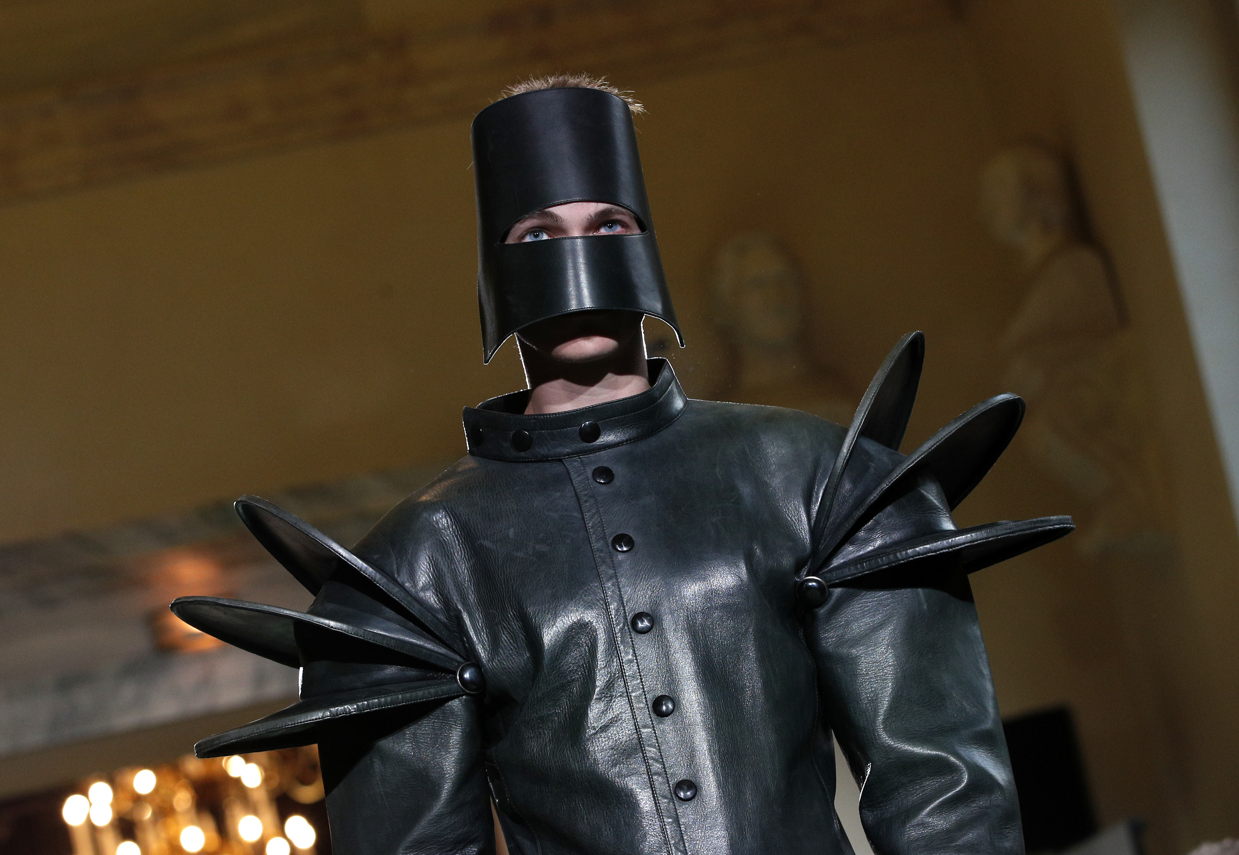 ap_20364497967037.jpg Πιέρ Καρντέν