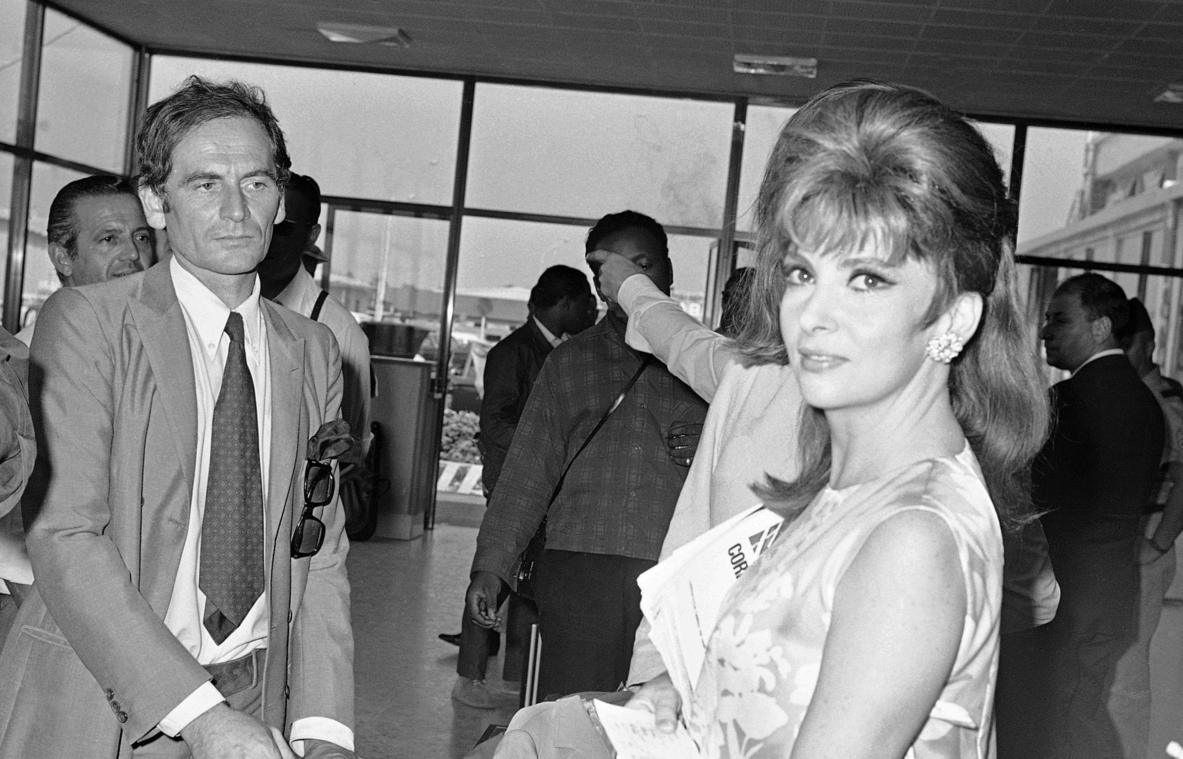 ap_6709070533_1.jpg Πιερ Καρντεν - Λολομπρίτζιτα