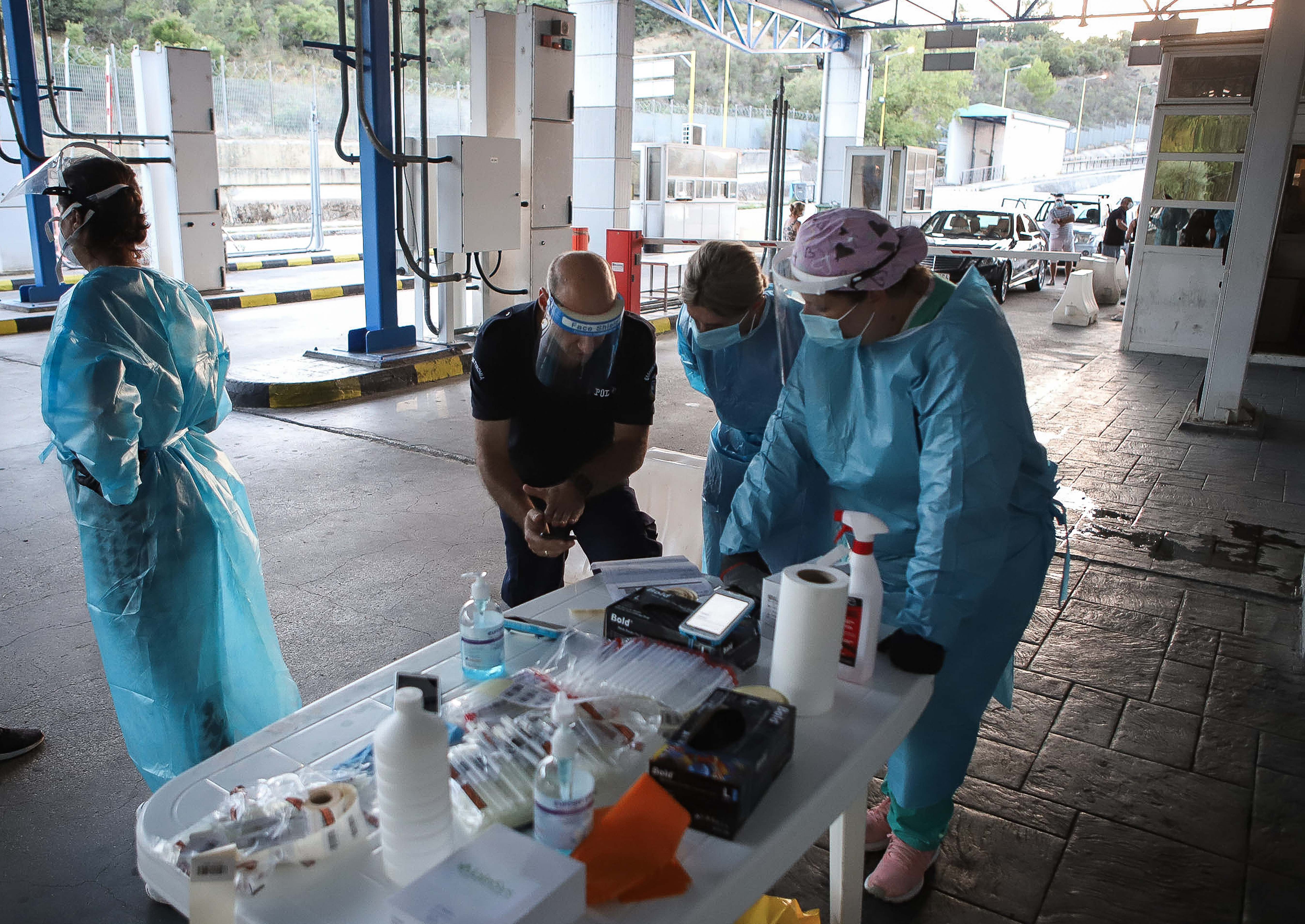 Rapid test στο τελωνείο