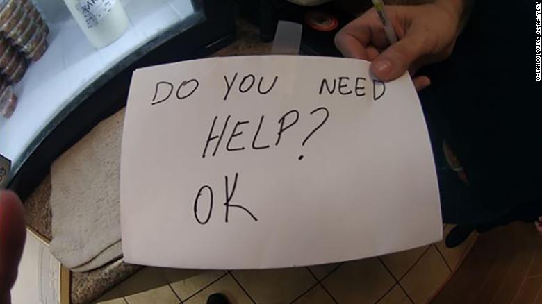 servitora.jpg Το σημείωμα της Flavaine Carvalho στον 11χρονο