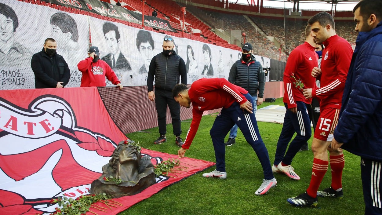 olympiakos_thyra_7.jpg Θύρα 7