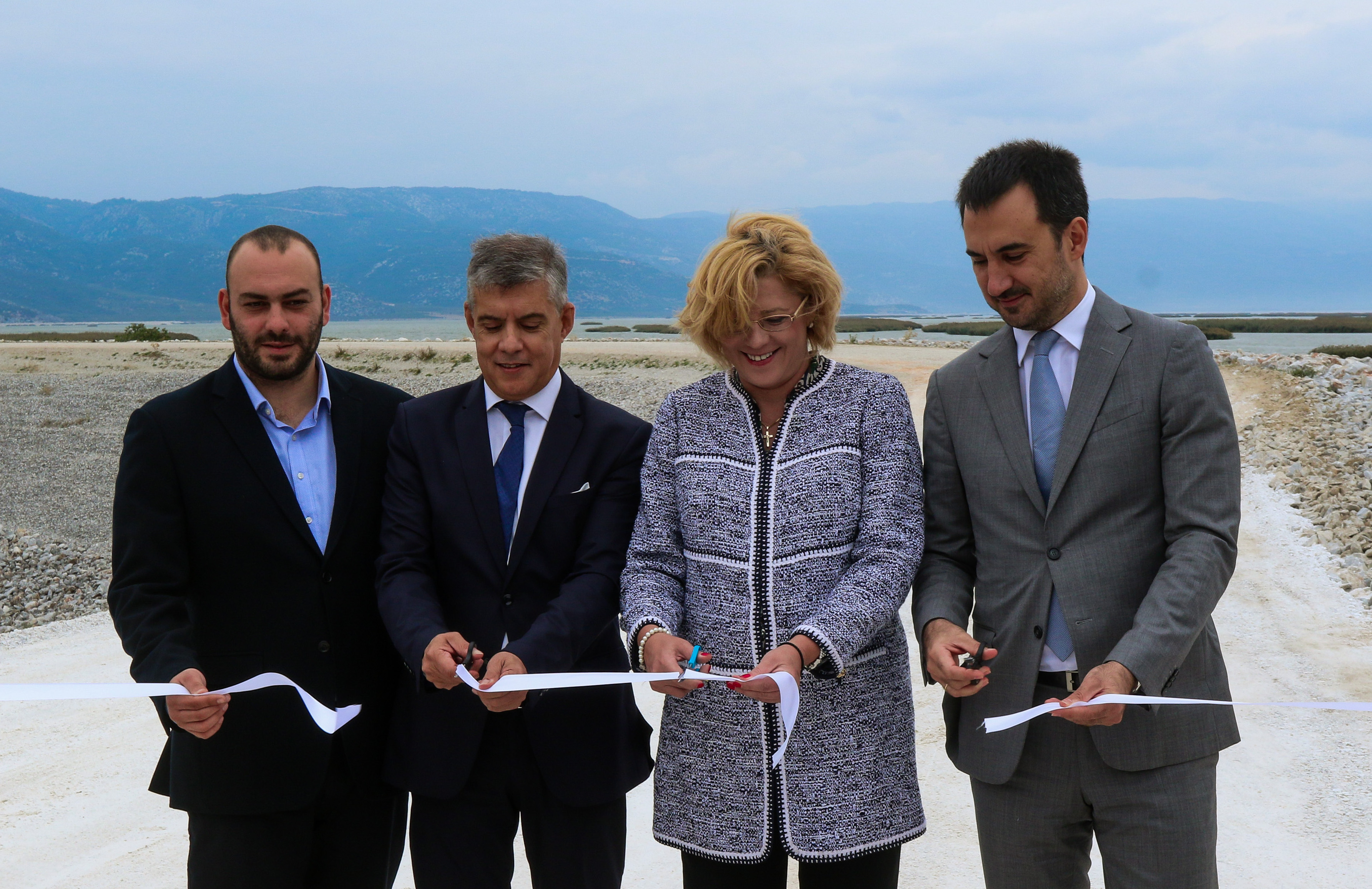 2625340.jpg Τελετή εγκαινίων του περιβαλλοντικού έργου της επαναδημιουργίας της λίμνης Κάρλας στο νομό Λάρισας