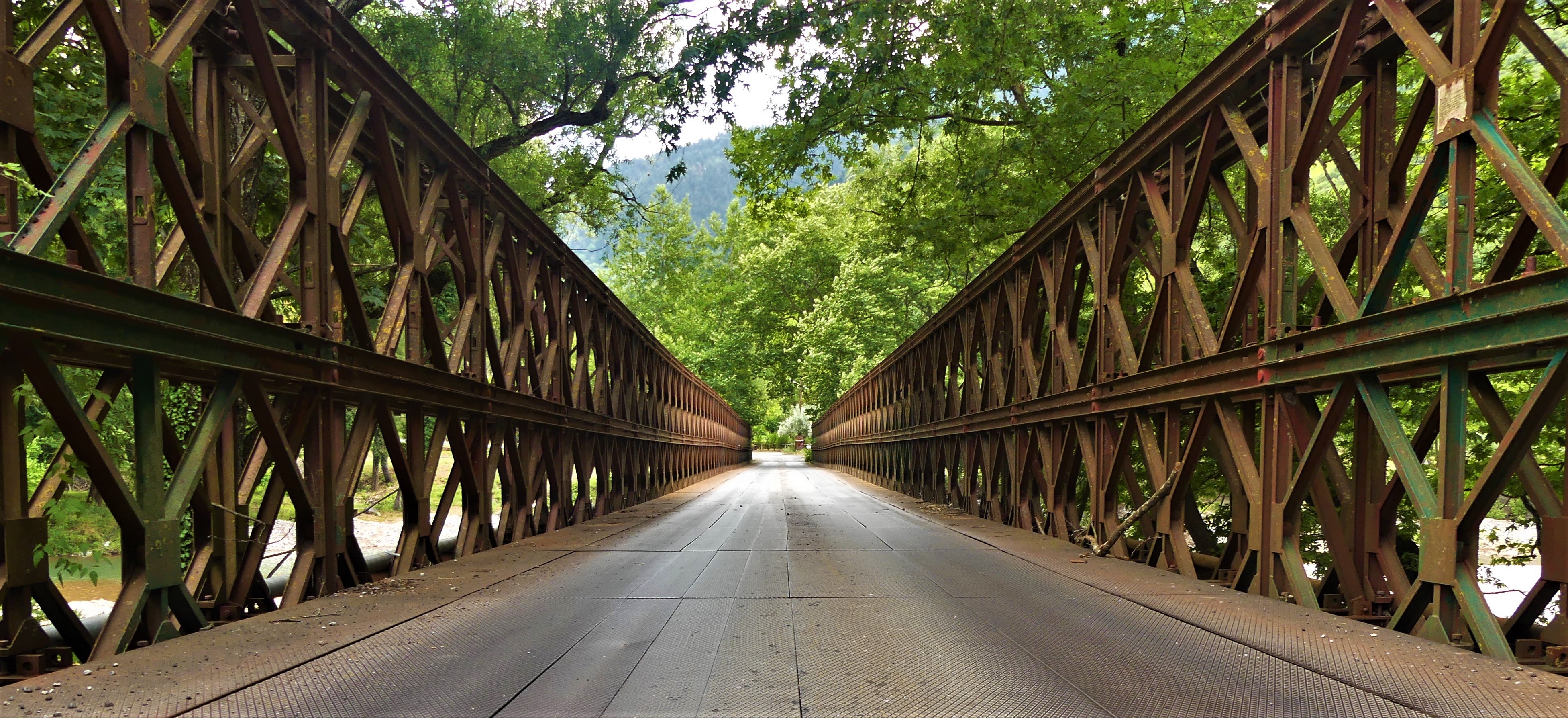 lia_mageira_gefyramegdova1.jpg Βίνιανη